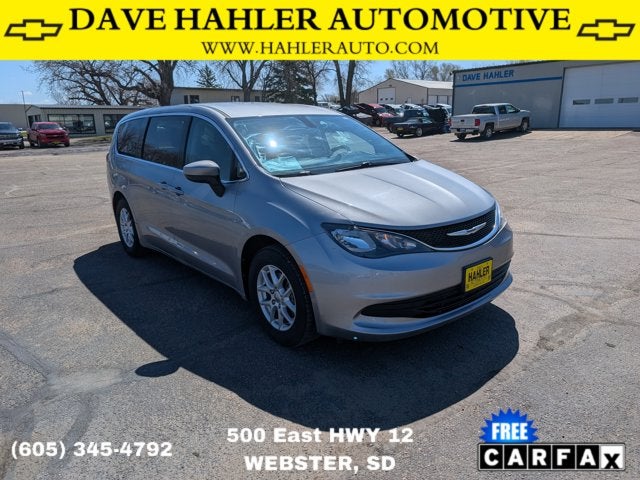 2019 Chrysler Pacifica LX in Billet Silver Metallic Clearcoat — front three-quarter view